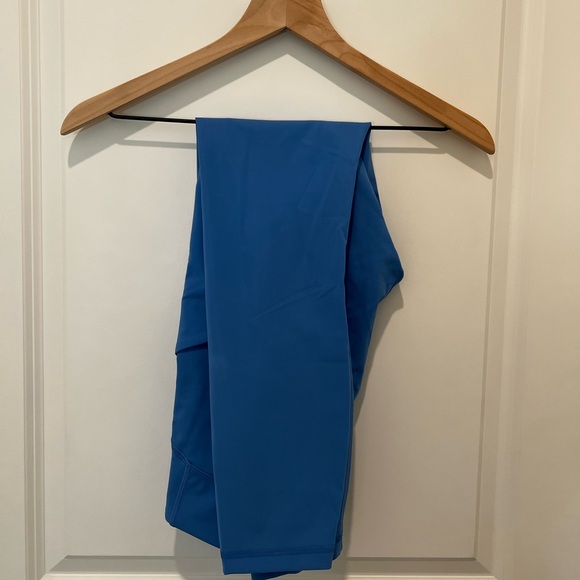 Lululemon Power Thru High Rise Tight 25” Size 8 - Picture 2 of 5